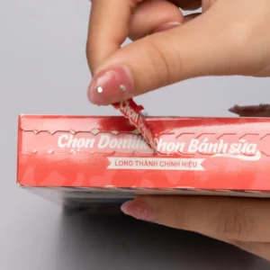 Khui hộp Bánh sữa gạo lứt Long Thành Premium