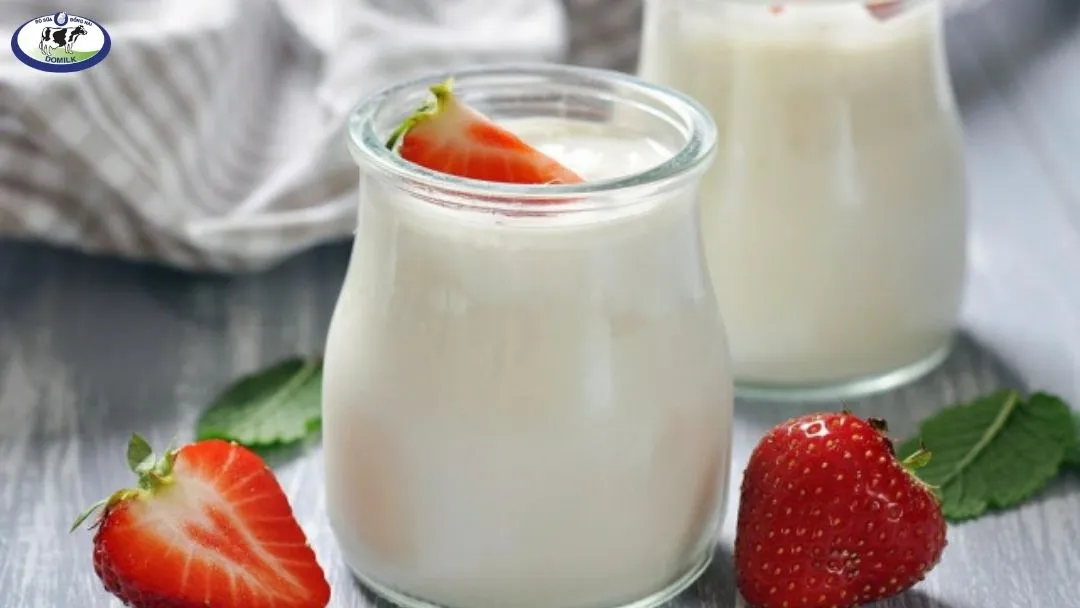 Bánh sữa chua ngọt dịu từ sữa tươi và lên men tự nhiên