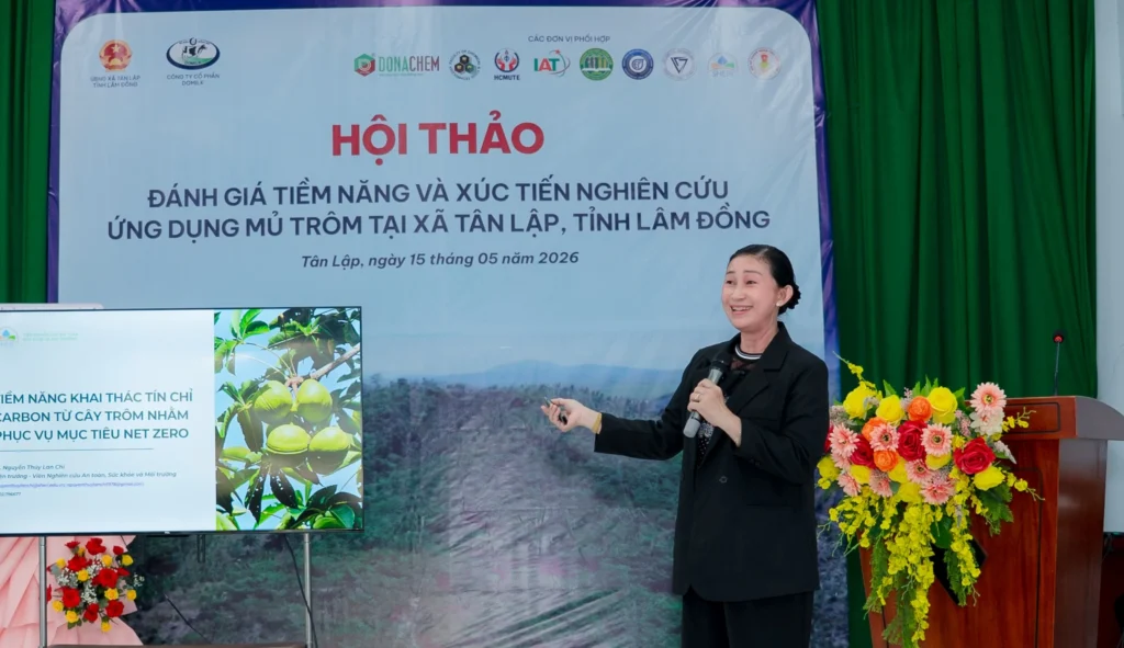 TS. Nguyễn Thúy Lan Chi - Viện trưởng Viện Nghiên cứu An toàn Sức khỏe và Môi trường trình bày tham luận