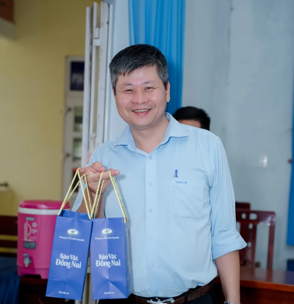 Hoi thao mu trom 4