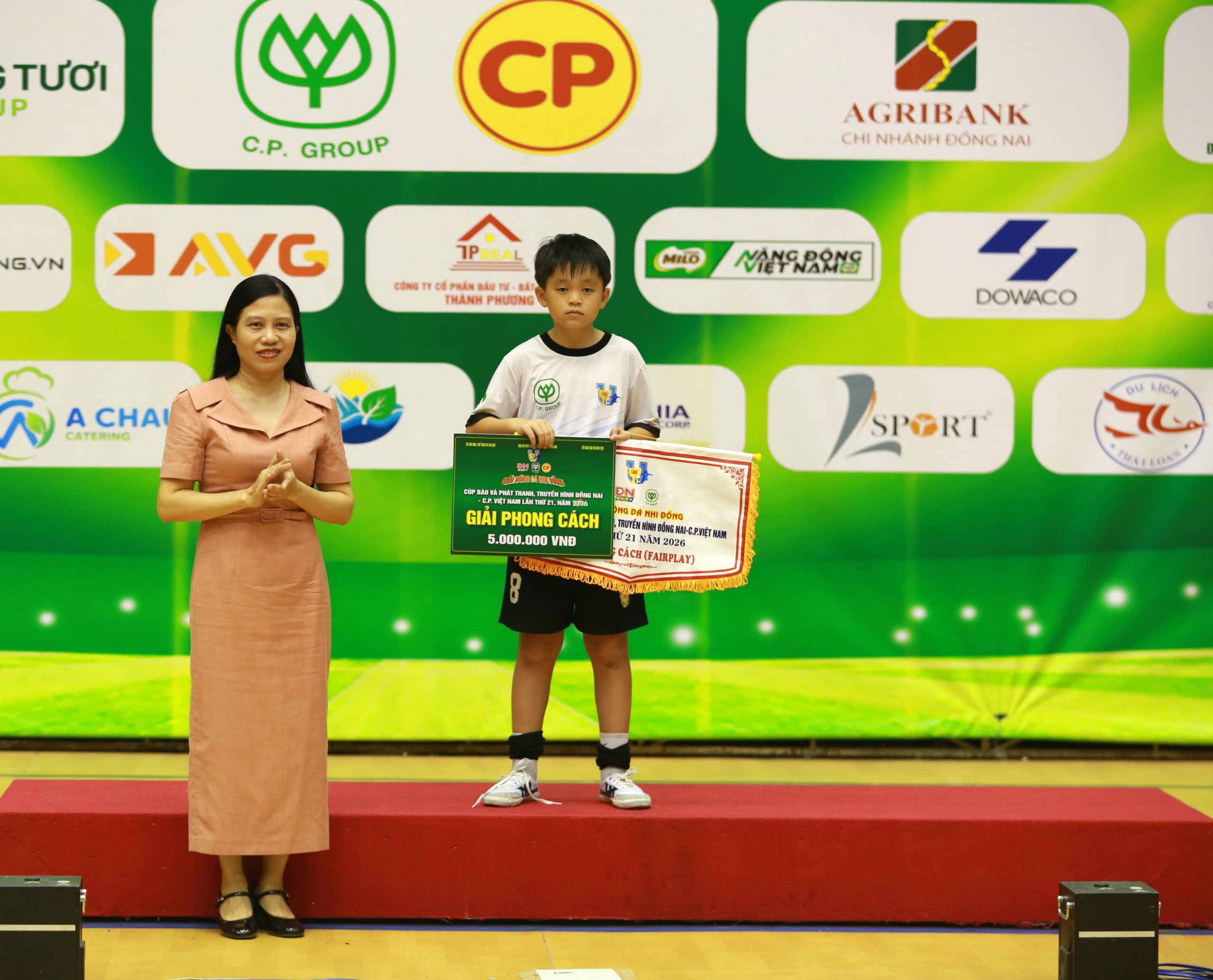U11 Long Thành nhận giải Phong cách tại Giải bóng đá nhi đồng Cúp Báo Đồng Nai - C.P Việt Nam 2026