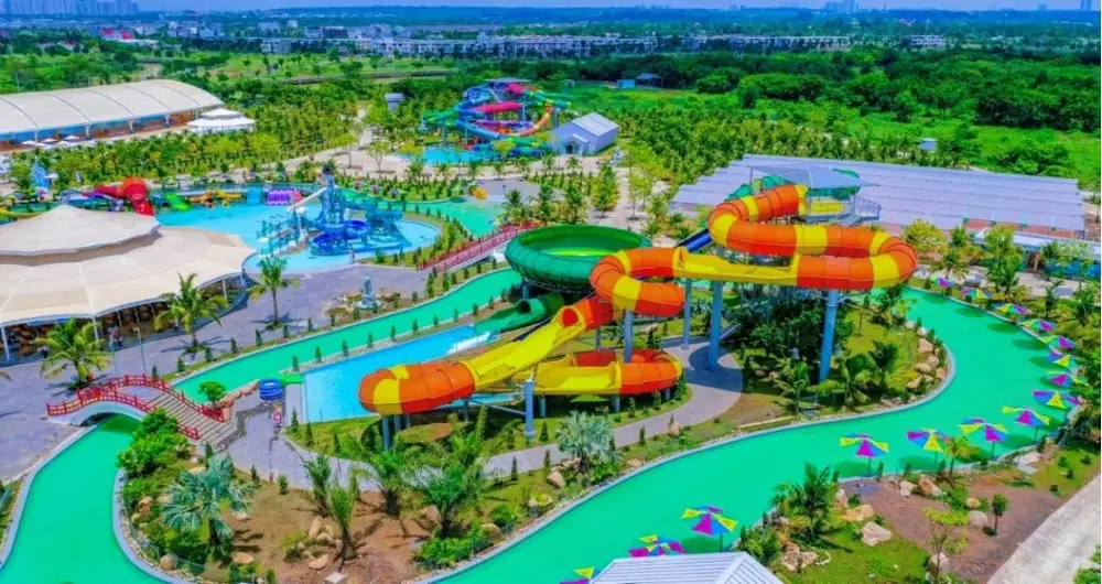 Đồng Nai có gì đặc biệt: Cùng khám phá 5 địa điểm nổi tiếng tại Đồng Nai dịp lễ 2/9 5 Toàn cảnh khu vui chơi và công viên nước tại Thành phố du lịch Sơn Tiên, một điểm đến giải trí dành cho gia đình.