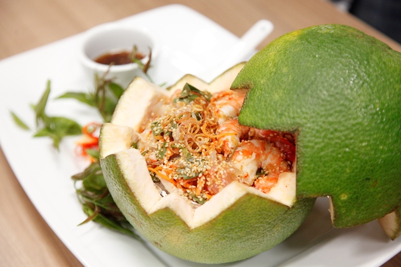 Hình ảnh món ăn đặc trưng trong ẩm thực Đồng Nai, thể hiện sự kết hợp giữa nguyên liệu địa phương và cách chế biến mang dấu ấn vùng miền.